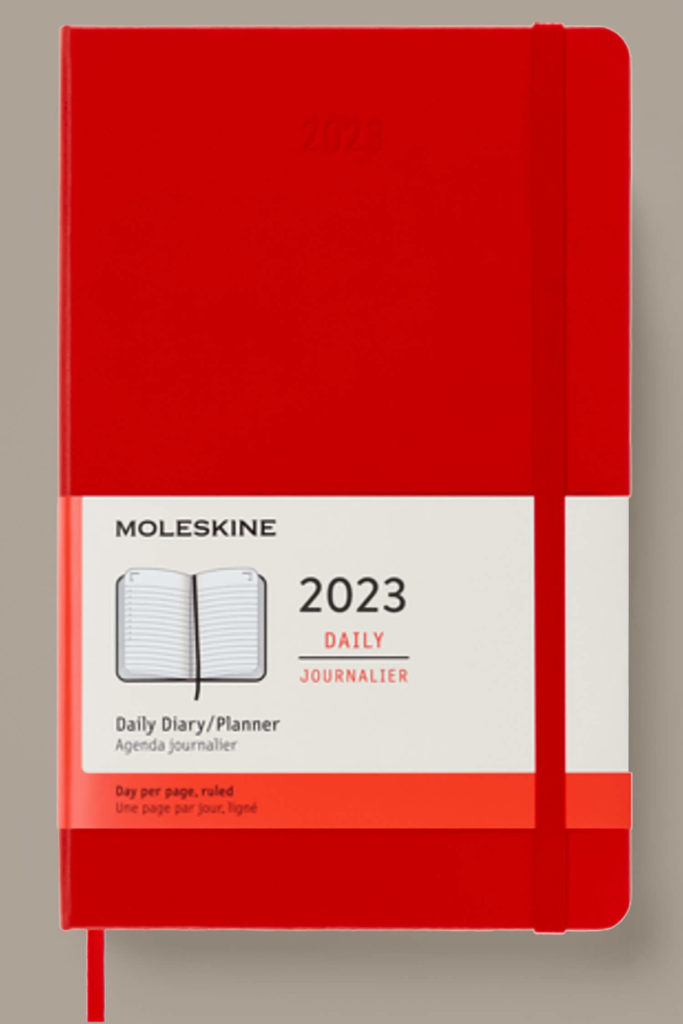 Red Large Weekly 12M Diary 2023