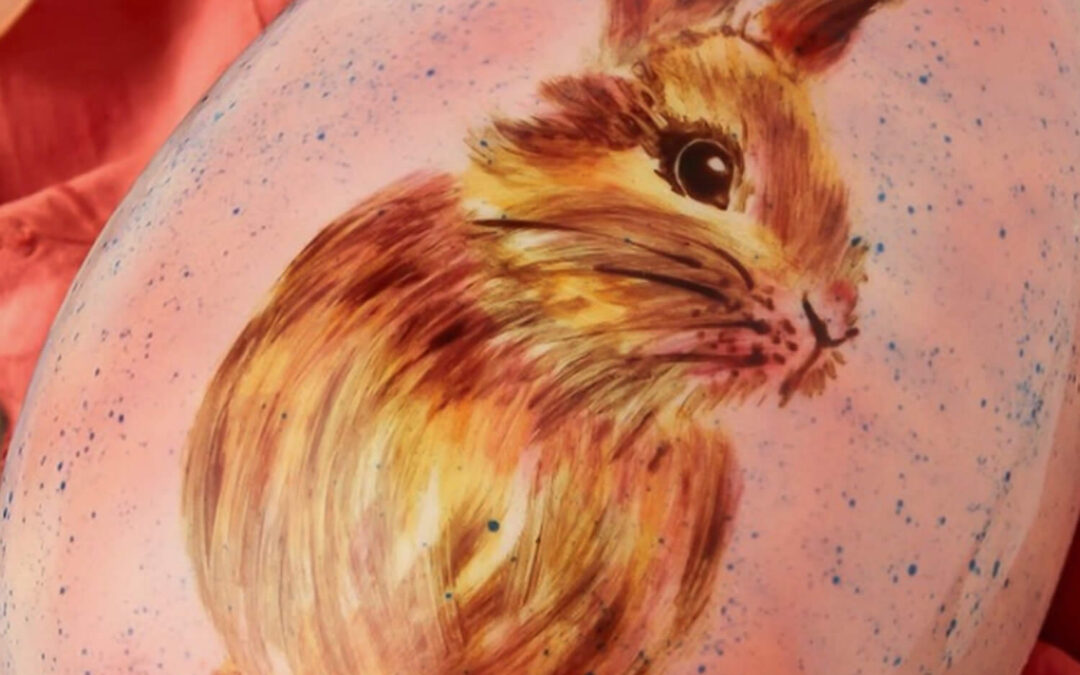Hand-Painted-Bunny-Easter-Egg-in-situ